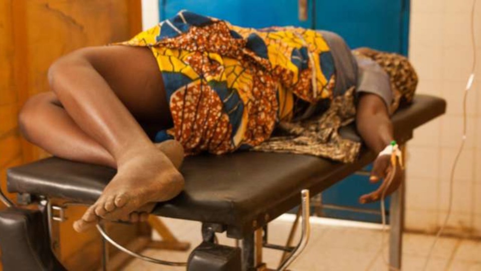 Une fillette de 13 ans violée par des malfrats puis tuée par son père Une fillette de 13 ans violée par des malfrats puis tuée par son père