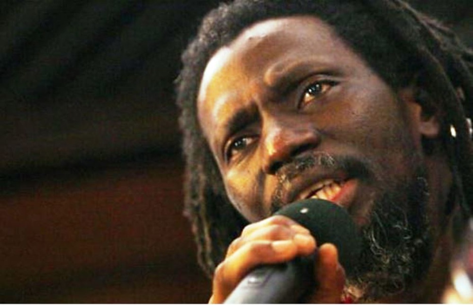 Tiken Jah Fokoly alerte : “Si Alpha Condé réussit en Guinée, ça peut donner des idées en Côte d’Ivoire, au Sénégal et au Mali” Tiken Jah Fokoly alerte : “Si Alpha Condé réussit en Guinée, ça peut donner des idées en Côte d’Ivoire, au Sénégal et au Mali”