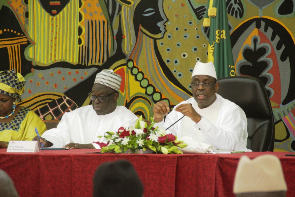 Echec des discussions du dialogue politique autour de l’Article 80 et du cumul des mandats : Général Niang et Cie, en arbitrage chez « Thiompal » Echec des discussions du dialogue politique autour de l’Article 80 et du cumul des mandats : Général Niang et Cie, en arbitrage chez « Thiompal »