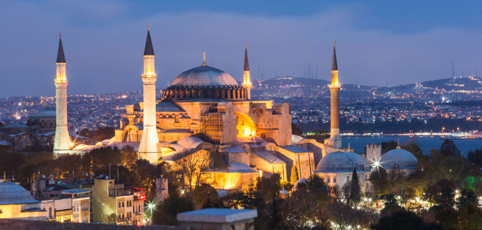 Turquie: arrestation de responsables syndicaux qui défilaient pour le 1er-Mai Turquie: arrestation de responsables syndicaux qui défilaient pour le 1er-Mai