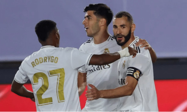Liga : le Real Madrid poursuit sa belle série contre Alavés