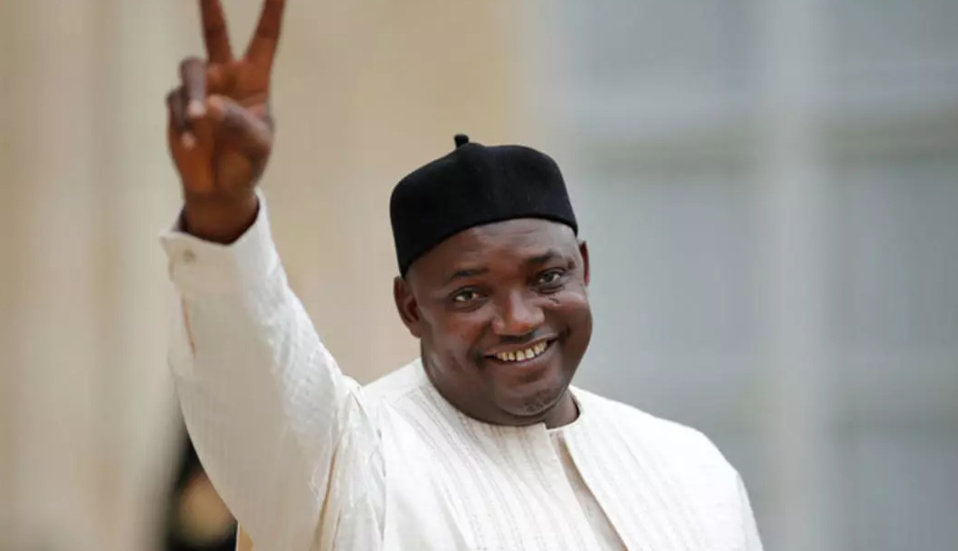 COVID-19 : Placé en quatorzaine, les résultats du test d’Adama Barrow rendus publics COVID-19 : Placé en quatorzaine, les résultats du test d’Adama Barrow rendus publics
