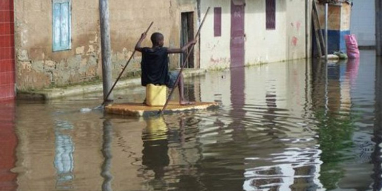 Les inondations font chavirer l’opposition