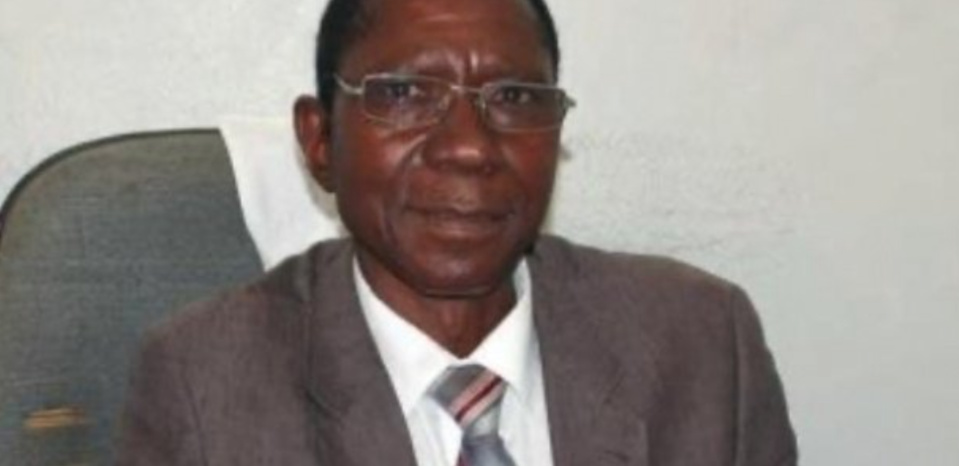 Pr Oumar Faye : « Si on ne se vaccine pas, il y aura une troisième et peut-être une quatrième vague » Pr Oumar Faye : « Si on ne se vaccine pas, il y aura une troisième et peut-être une quatrième vague »