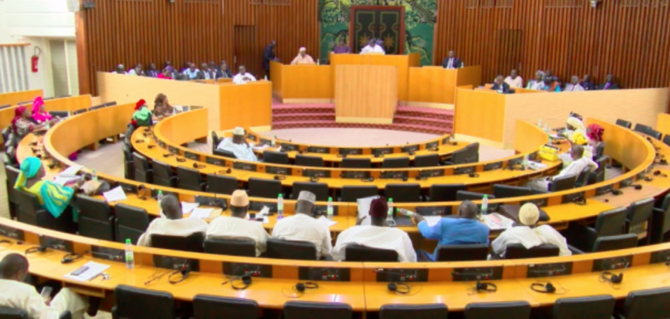 État d'urgence : La nouvelle loi passe lundi prochain à l'Assemblée État d'urgence : La nouvelle loi passe lundi prochain à l'Assemblée