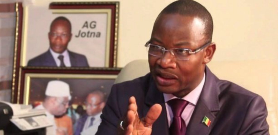 Dakar Dem Dikk : Moussa Diop déballe sur les deux marabouts embauchés par le nouveaux DG Dakar Dem Dikk : Moussa Diop déballe sur les deux marabouts embauchés par le nouveaux DG