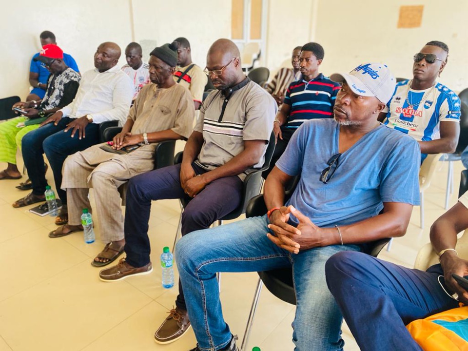 ZIGUINCHOR : LA CANDIDATURE D'AUGUSTIN SENGHOR VALIDÉE PAR DES ACTEURS DU FOOTBALL ZIGUINCHOR : LA CANDIDATURE D'AUGUSTIN SENGHOR VALIDÉE PAR DES ACTEURS DU FOOTBALL