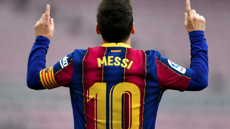 Football : le FC Barcelone annonce le départ de Lionel Messi