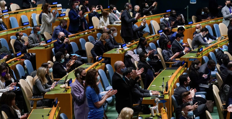 Guerre en Ukraine: à l'ONU, les pays africains s'abstiennent de tout soutien à l'invasion russe