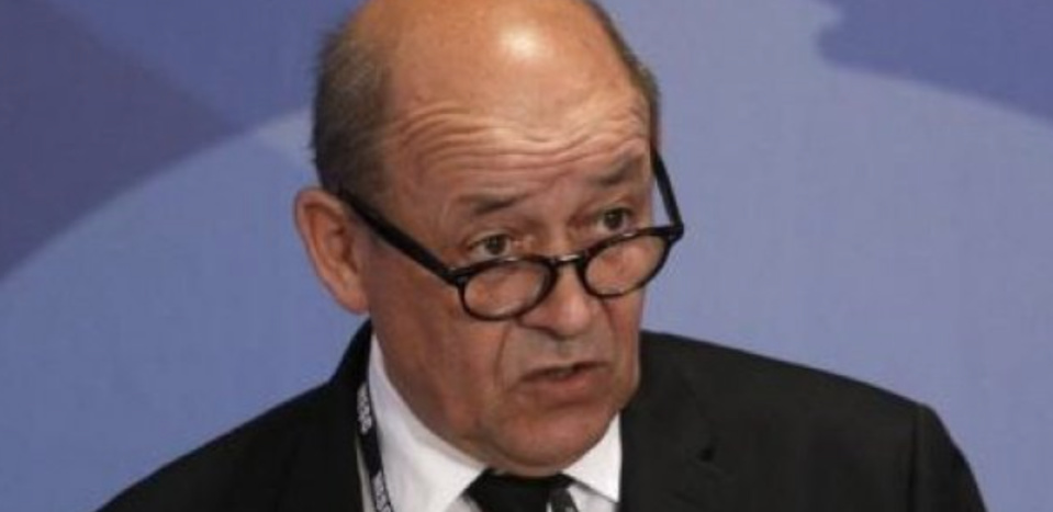 Mali : Une plainte contre Le Drian pour corruption Mali : Une plainte contre Le Drian pour corruption