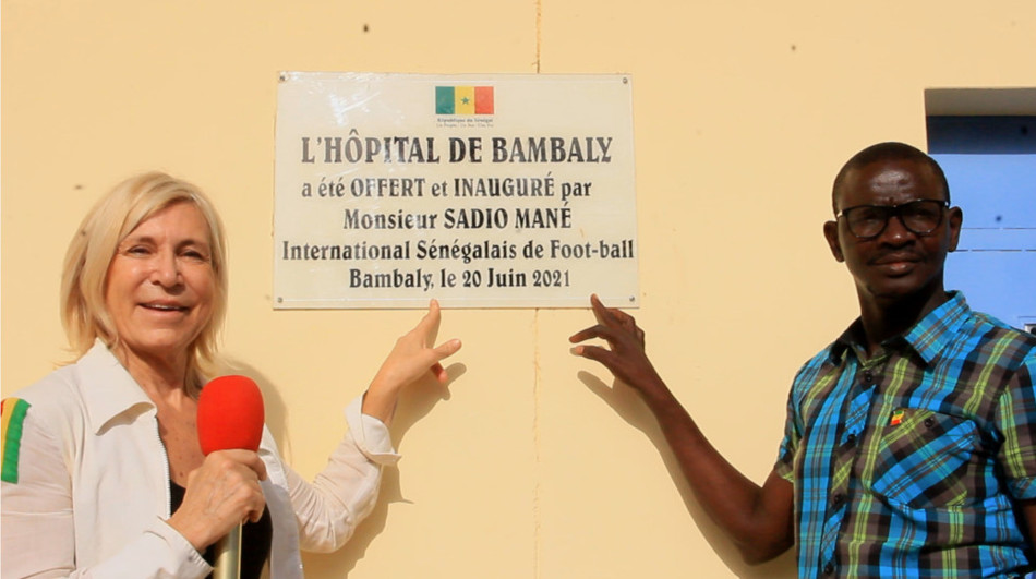 « l'association SOS Gazelles fait un don de matériels médicaux pour le village de Sadio Mané »