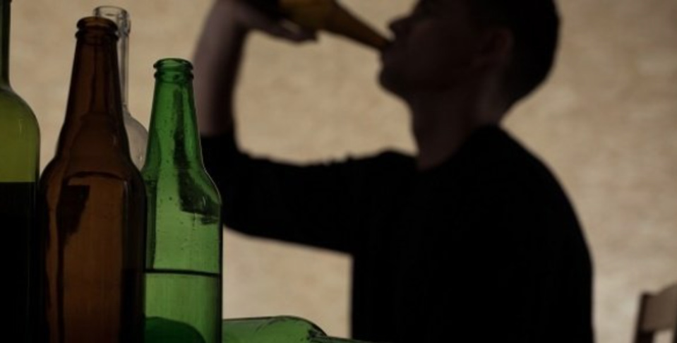 Yeumbeul : un menuisier tue son compagnon de beuverie à cause d’un…verre de whisky Yeumbeul : un menuisier tue son compagnon de beuverie à cause d’un…verre de whisky