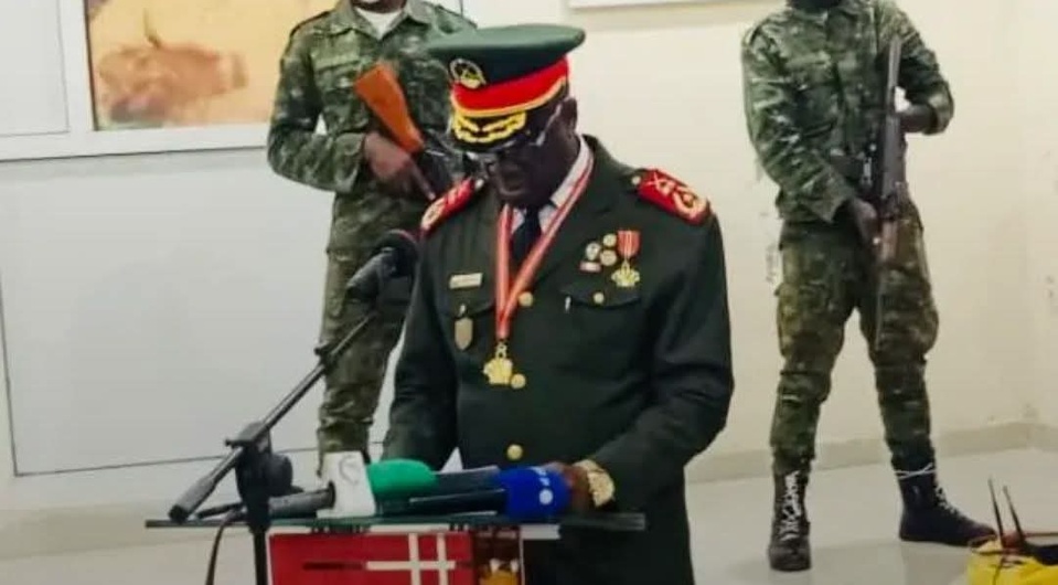 Guinée-Bissau: le général Horta N'Tam investi «président de la transition» pour un an Guinée-Bissau: le général Horta N'Tam investi «président de la transition» pour un an