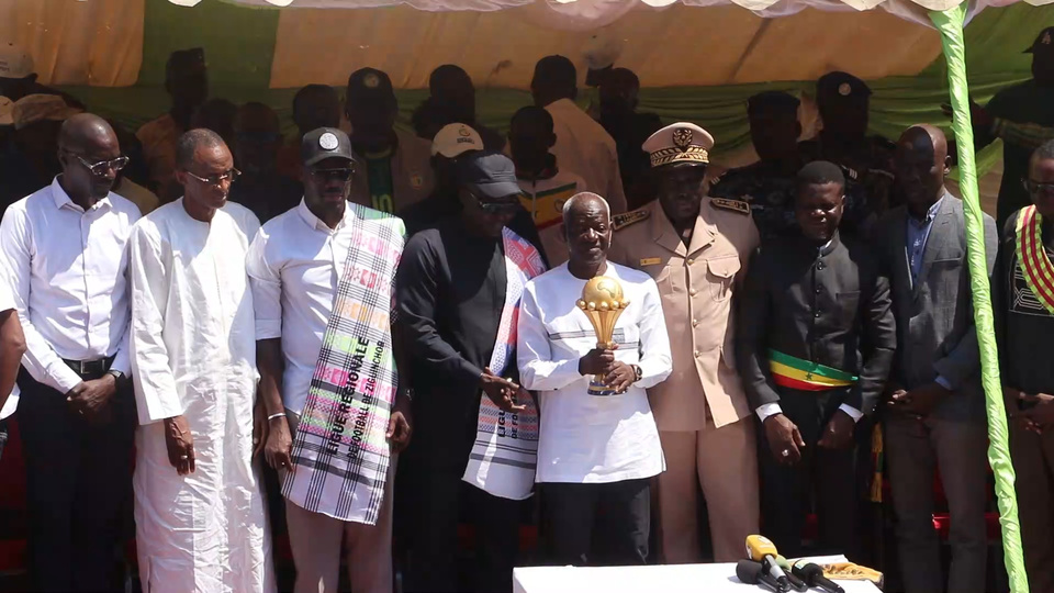 Ziguinchor s’enflamme : Le Trophée de la CAN en terre sacrée, les yeux déjà rivés sur le toit du monde ! Ziguinchor s’enflamme : Le Trophée de la CAN en terre sacrée, les yeux déjà rivés sur le toit du monde !