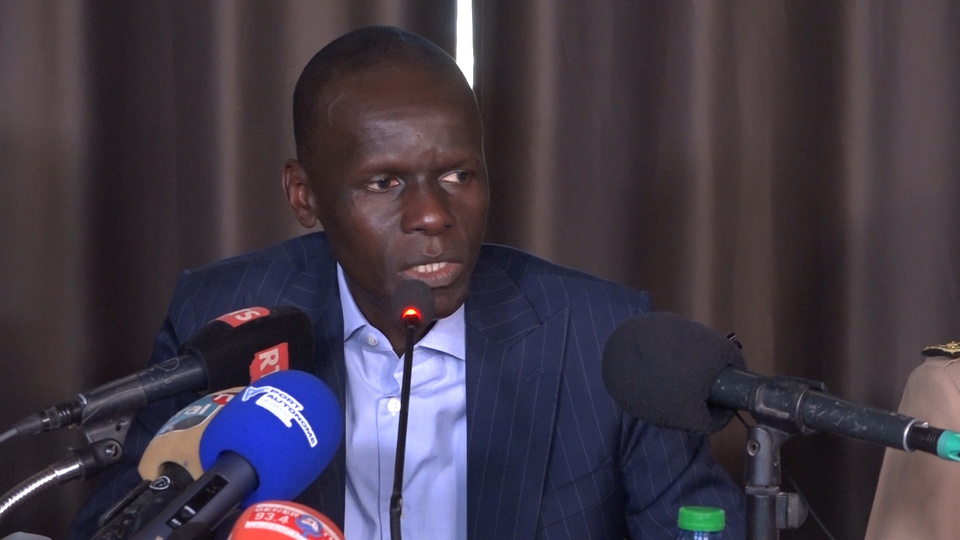 ZIGUINCHOR : WALY DIOUF BODIAN APPELLE À LA SÉRÉNITÉ FACE À LA HAUSSE DU TRAFIC PORTUAIRE ZIGUINCHOR : WALY DIOUF BODIAN APPELLE À LA SÉRÉNITÉ FACE À LA HAUSSE DU TRAFIC PORTUAIRE