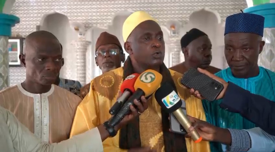 Ziguinchor : À la mosquée de Boucotte, l’Imam Cheikh Alioune Sow prône le retour aux valeurs et recadre les attentes politiques Ziguinchor : À la mosquée de Boucotte, l’Imam Cheikh Alioune Sow prône le retour aux valeurs et recadre les attentes politiques