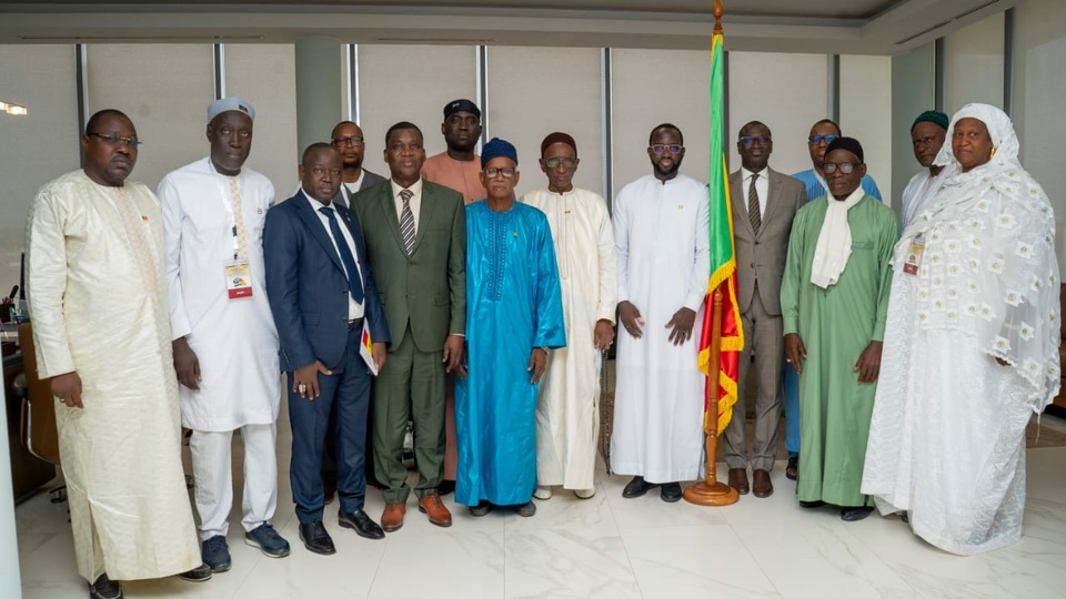 GOUVERNANCE LOCALE & TRANSPORTS : LE MINISTRE SERIGNE ABDOUL AHAD NDIAYE TRATÈGE DE LA PROXIMITÉ AVEC LES MAIRES DE LOUGA