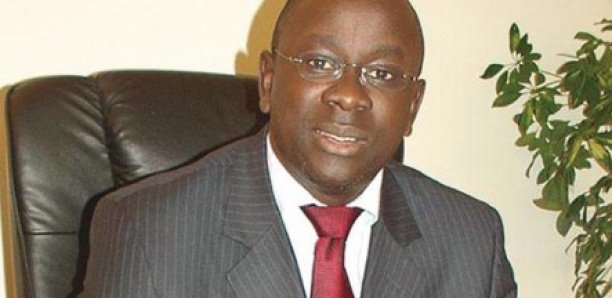 Pour Momar Thiam, expert en communication politique, le choix de l'ancien Président Abdoulaye Wade porté sur son fils pour la conduite du Pds n'est pas anodin. D'après lui, l’influence de Karim auprès de son père est assez grande. «C’est Karim Wade