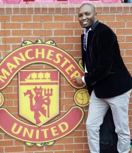 UN CLUB, UNE HISTOIRE : MANCHESTER UNITED FOOTBALL CLUB ( BASSIROU SAKHO)