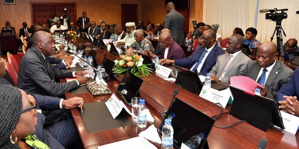 Côte d’Ivoire : la réforme du code électoral sera soumise au Parlement, malgré l’absence de consensus