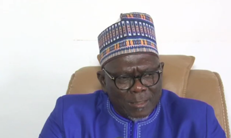 Covid-19 : Moustapha Diakhaté appelle à "lever" l'état d'urgence et le couvre-feu