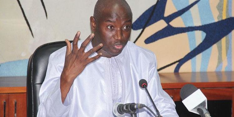 Aly Ngouille Ndiaye: « l’Etat n’a cédé à aucune pression »