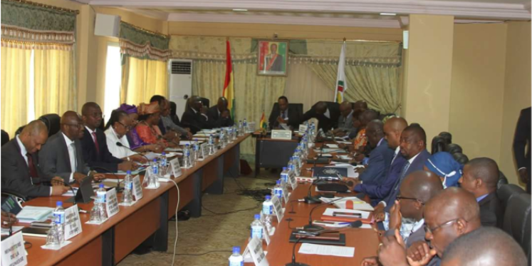 Guinée : les anciens dignitaires interdits de sortir du pays