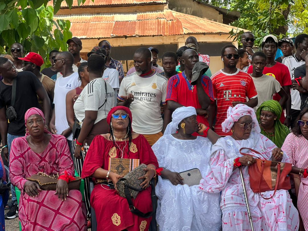 Ziguinchor : La population de Santhiaba se mobilise contre le projet de parking sur sa place publique