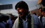 Bolivie: Evo Morales poussé au second tour par le centriste Carlos Mesa