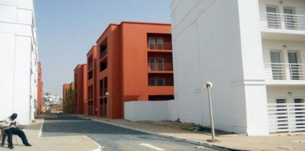 Une jeune femme retrouvée morte dans un appartement à la cité Mixta