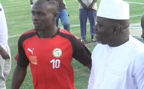 Vidéo : Découvrez La Réaction De Ndoye Bane À La Rencontre De Sadio Mané