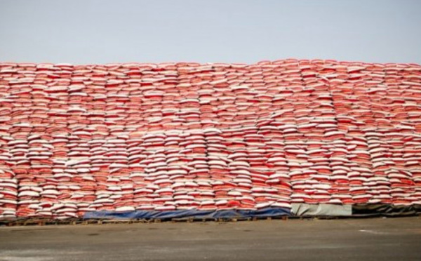 Aide alimentaire : Le riz et l'huile vendus sur les lieux de distribution