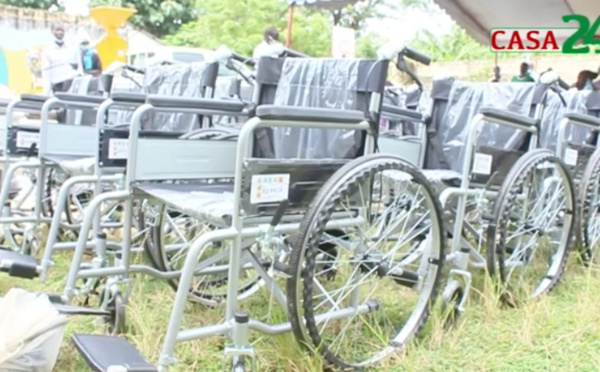 OUSSOUYE : 'FONDATION SERVIR LE SÉNÉGAL' UN LOT DE MATERIELS AUX PERSONNES À MOBILITÉ RÉDUITE