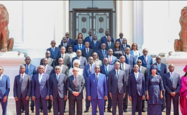 Passation de marchés par entente directe : le régime de Macky bat les records