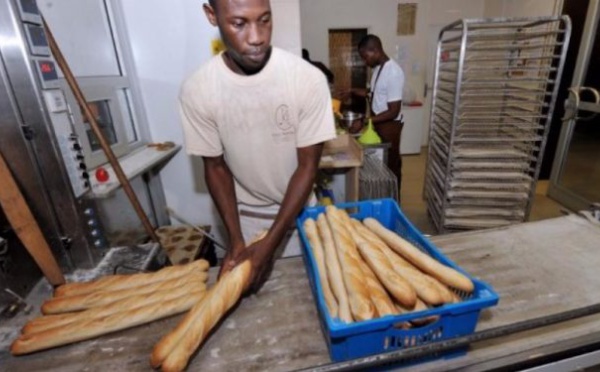 Les boulangers exigent le départ de Assome Diatta ministre du commerce et décrètent 48 heures sans pain
