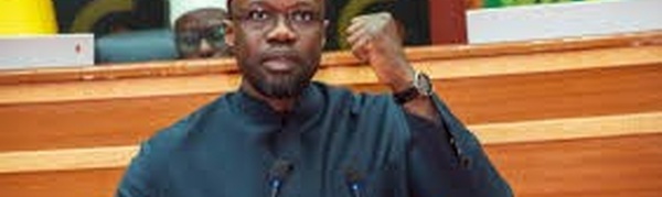 SONKO SUR LA DETTE : « NOUS AVONS DÉCOUVERT UN COMPTE BANCAIRE À TRAVERS LEQUEL PLUS DE 1 300 MILLIARDS DE FCFA ONT TRANSAIT, SANS AUCUNE SURVEILLANCE »