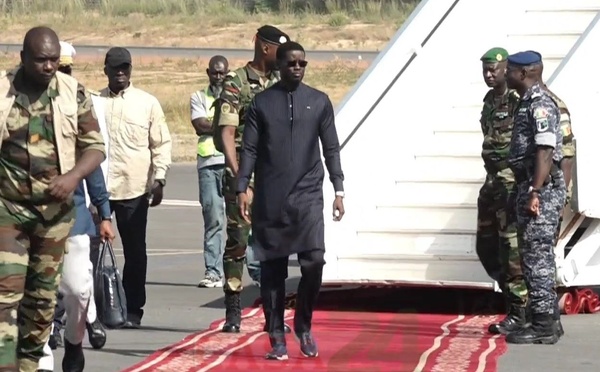ARRIVÉE DU PRÉSIDENT BASSIROU DIOMAYE FAYE À ZIGUINCHOR : LA CASAMANCE AU CŒUR DE L’AGENDA PRÉSIDENTIEL