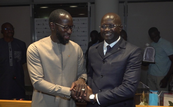 Passation de service aux Transports terrestres et aériens : Abdoul Ahad Ndiaye s’installe, Yankoba Diémé passe le flambeau avec les honneurs