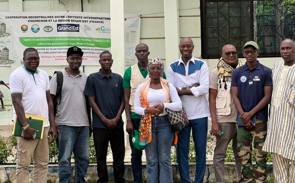 L'Apiculture au service de la résilience : La visite de terrain fructueuse de l'APICEN et du PNUD à Kachouane