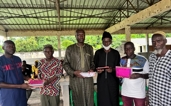 Solidarité à Kaguitte : le programme de rentrée scolaire du Pastef apporte un soulagement tant attendu aux familles